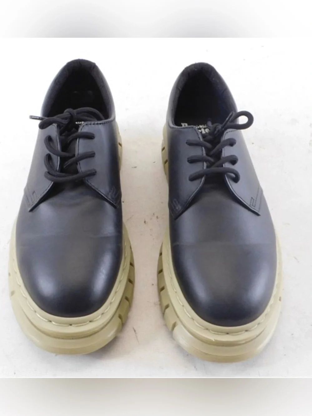 Dr. Martens Rikard 31 Black Leather Shoes Size 7 Men Ladies 8